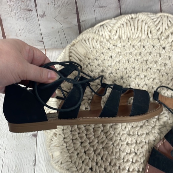 Steve Madden Gabriela black suede like ankle wrap sandals 8 - Picture 2 of 5